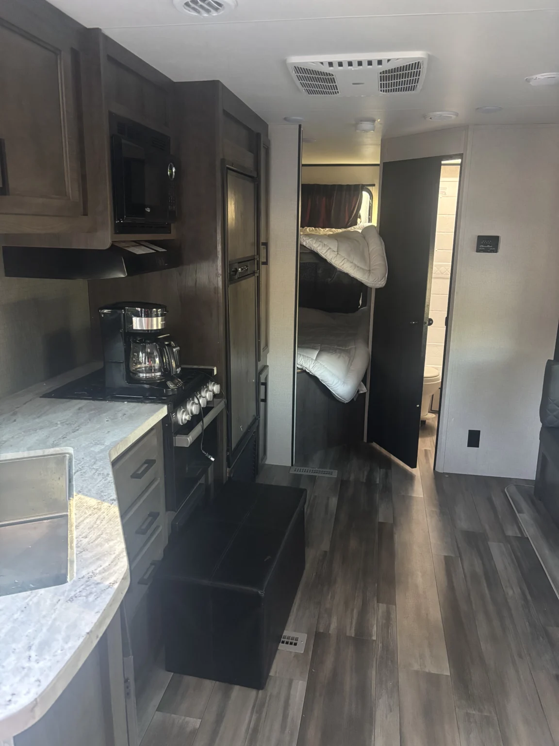22 starcraft bunks and kitchen